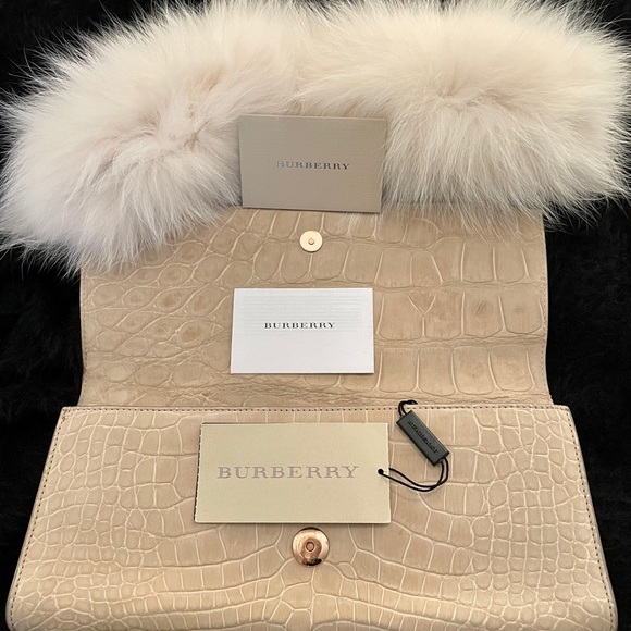 NWT BURBERRY 100% Alligator Clutch. - Picture 15 of 16